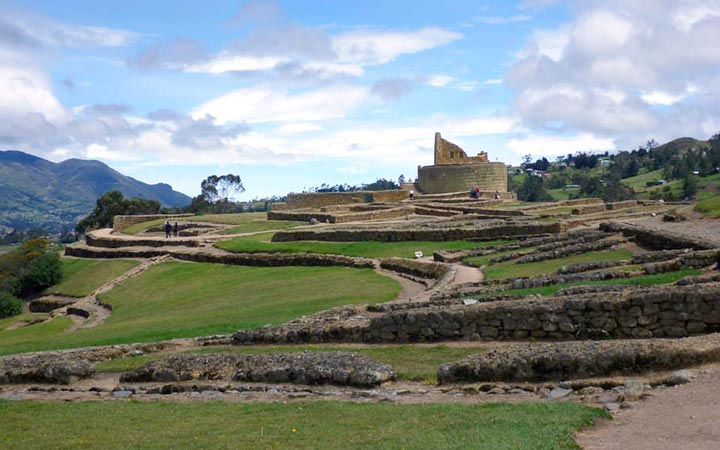 inca-trekking-ingapirca-ruins